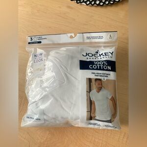 NIB Jockey 3 pack v-neck undershirt size Large